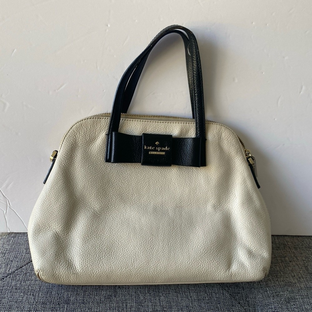 Kate Spade Ivory & Black Zipper Top handle Bow & Logo With Dust Bag